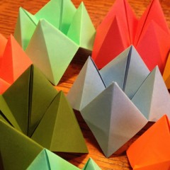 The Cootie Catcher – 80s Fortune Telling