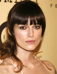 Keira Knightly wearing a side ponytail