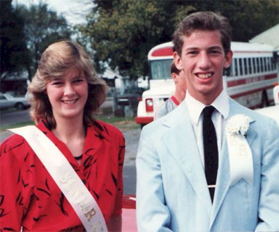 80s knit tie made a statement for homecoming