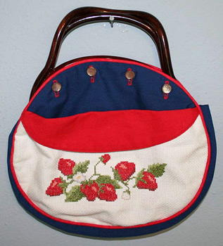 Strawberry Bermuda bag (Photo credit: luckyvintage)