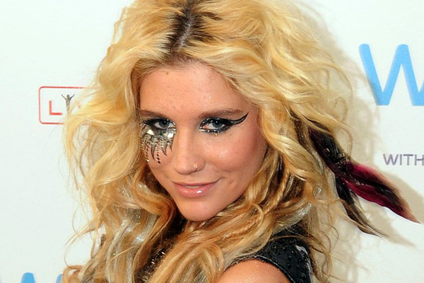 Kesha sporting some big hair (photo credit: Jim Dyson, Getty Images)