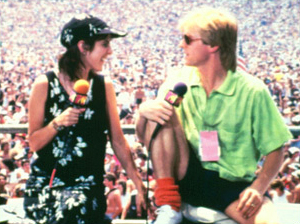 MTV VJ, Alan Hunter (pictured with fellow VJ Martha Quinn), sporting slouched socks