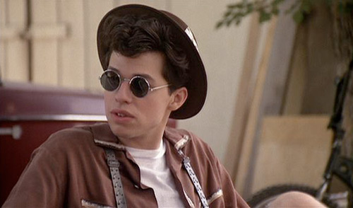 80s costume idea: Pretty in Pink's Duckie Dale