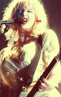 Rocker Courtney Love paired Good barrettes with babydoll dresses in the 90s