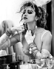 The Madonna Look – Strike a Pose