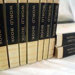 Look it up! – Encyclopedias in the 80s