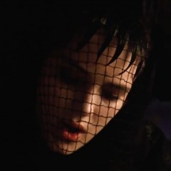 Best Lydia Deetz Costume Idea