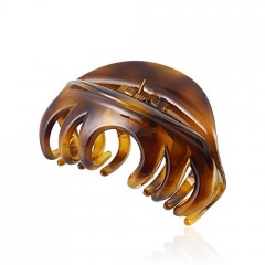 Is the 80s Hair Claw Making A Comeback?